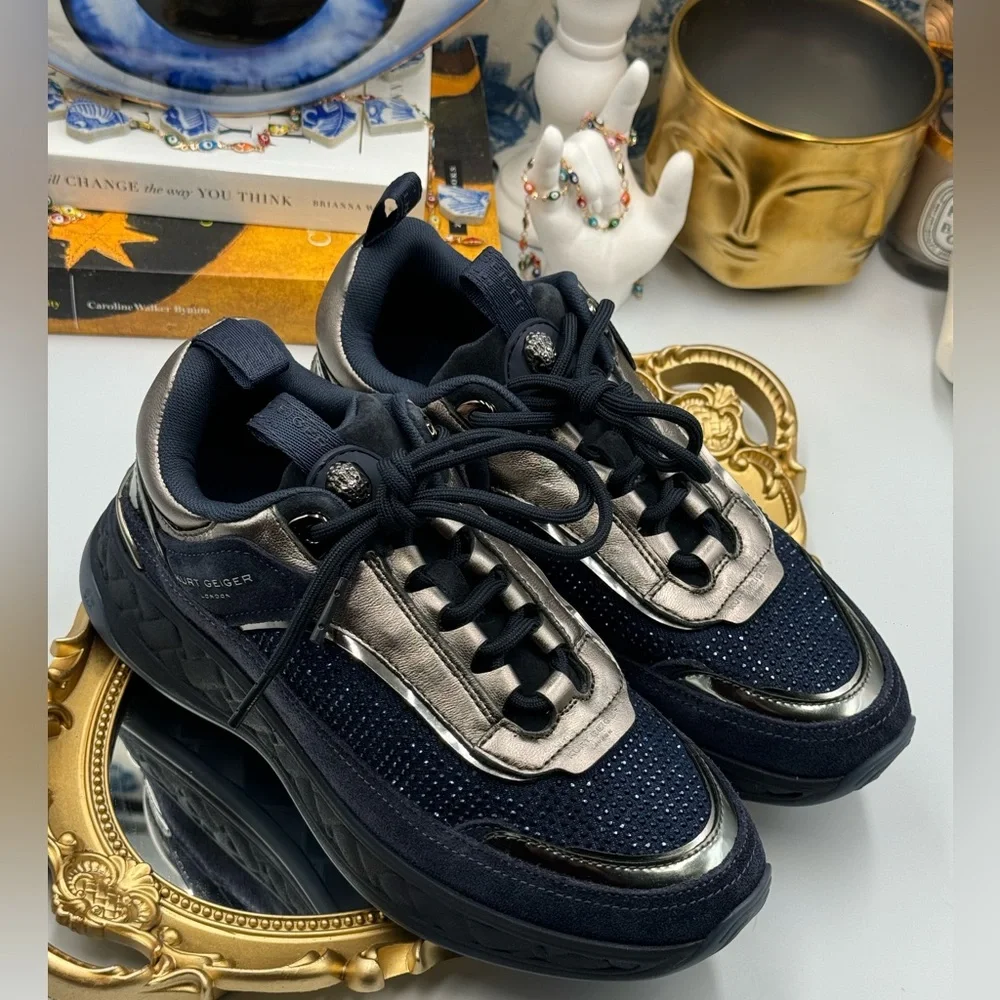 🆕 KURT GEIGER LONDON 🧿 NWOB Kensington Sneaker, Dark Blue Strass, Sz 37 - Picture 3 of 16